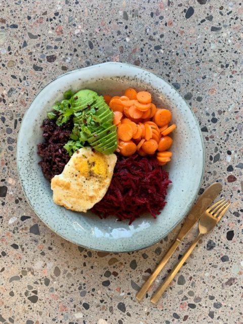 Rødbetesalat med kokosris