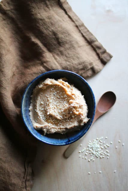 hummus av hvite bønner