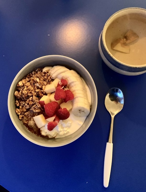 Granola med mandelsmør og banan Lev med diabetes.no