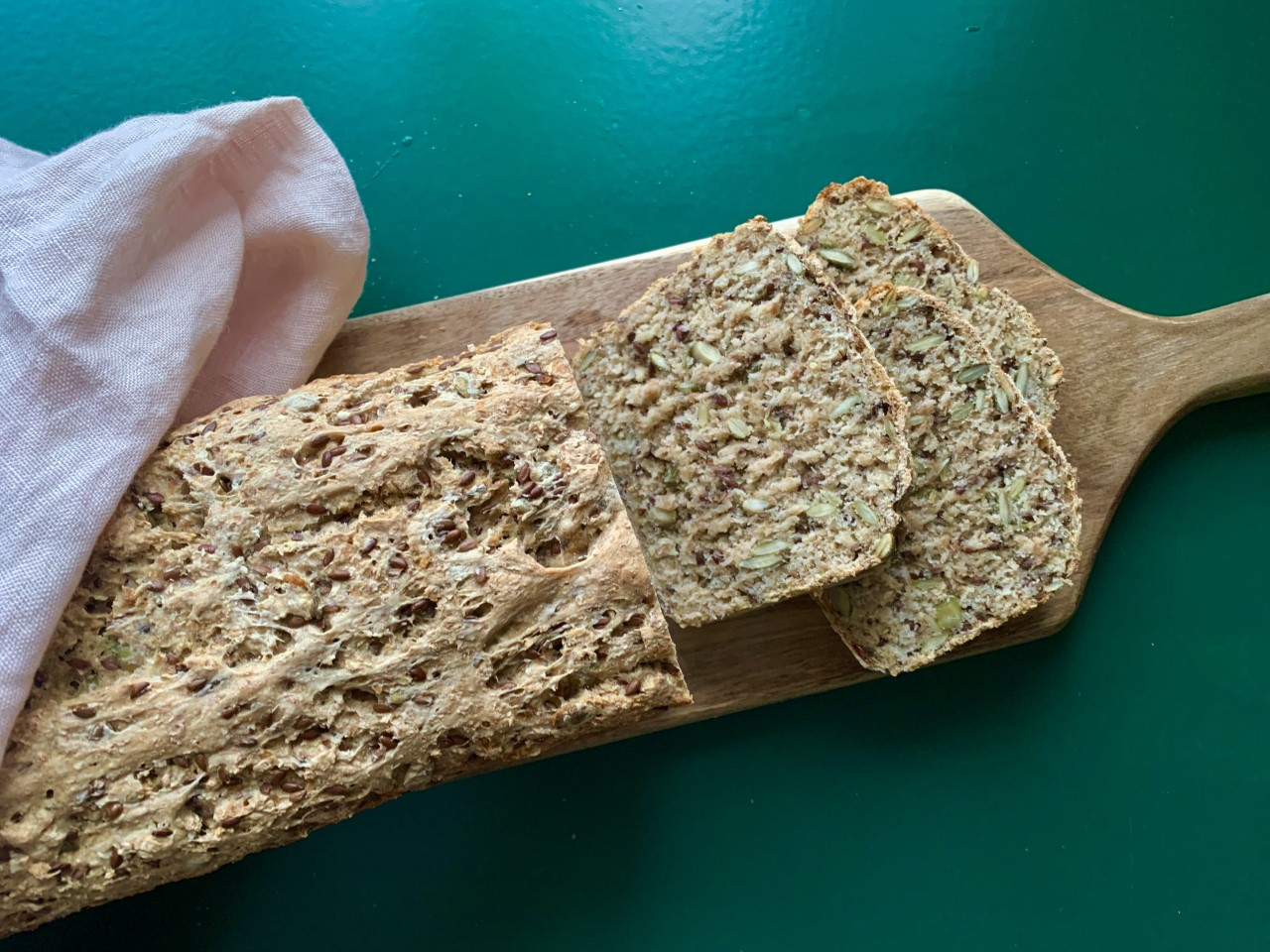 Havrebrød med frø Lev med diabetes.no