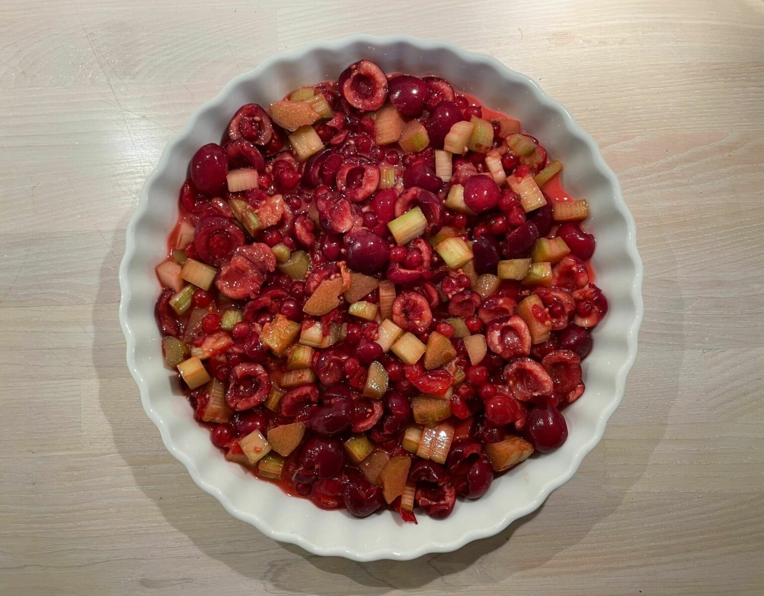 Smuldrepai med bær og røde frukter - Lev med diabetes.no