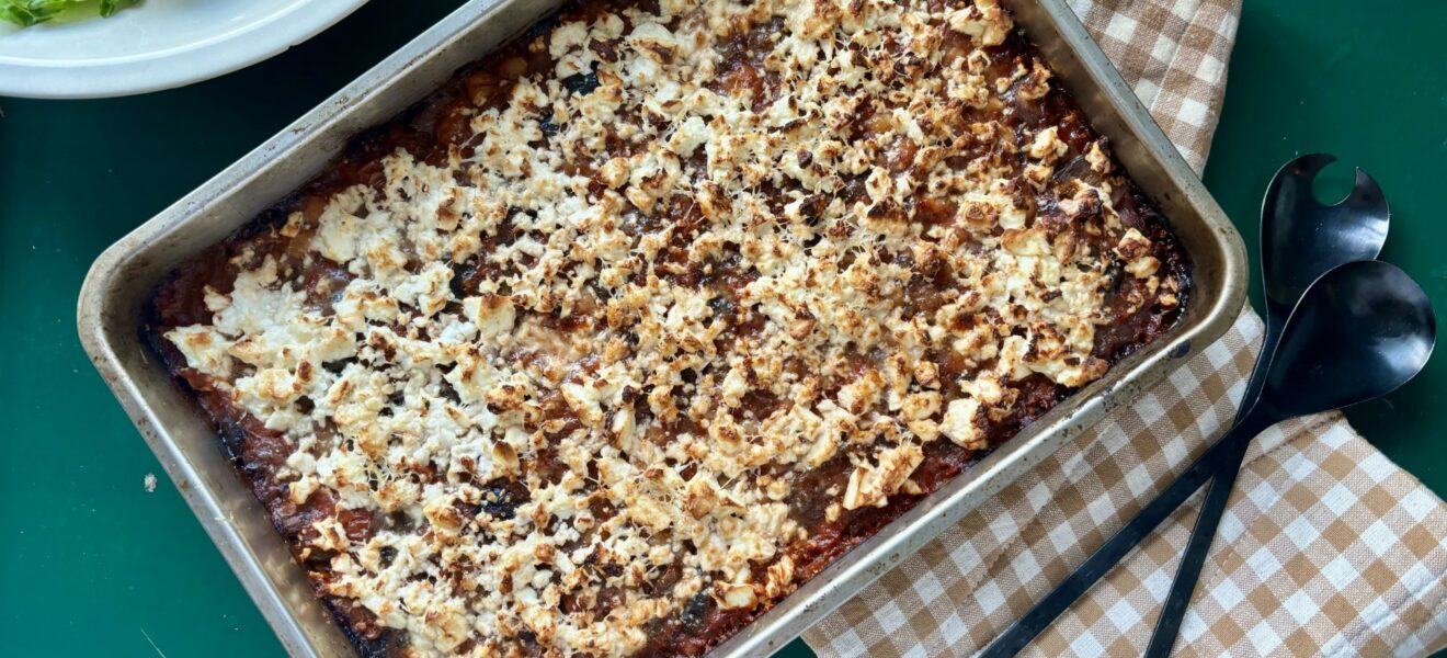 Kikert- & auberginegrateng med feta