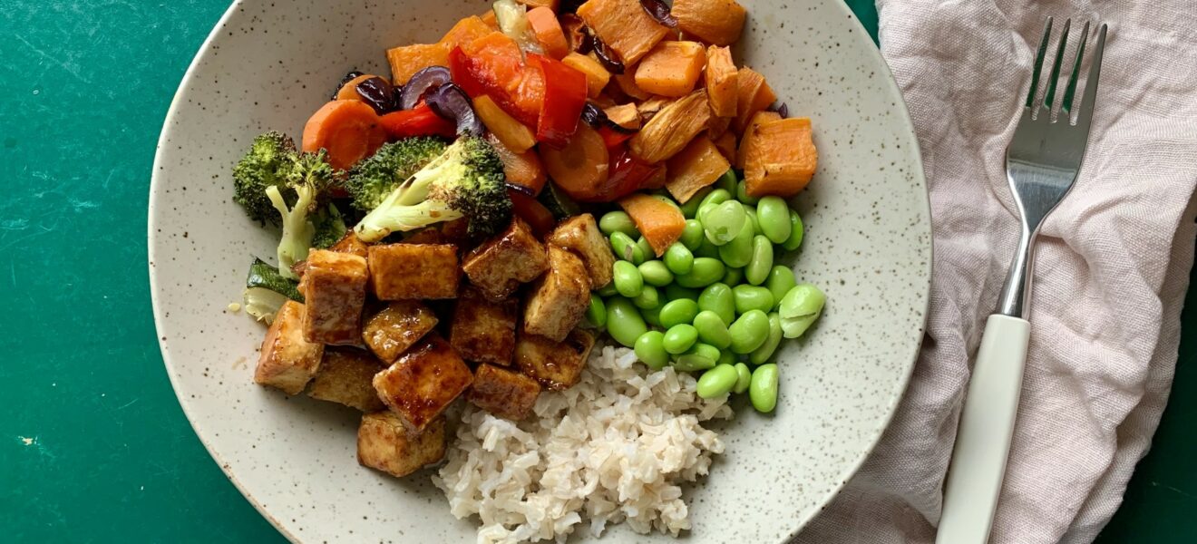 Fargerik tofu-bowl