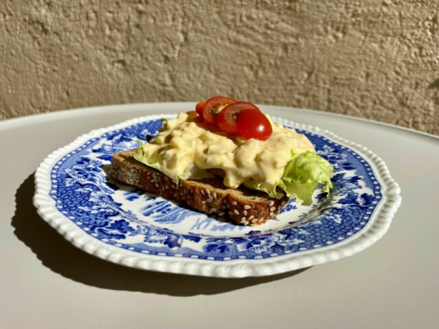 Tomatpanne med kikerter