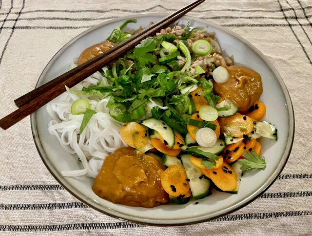 Fyldig tomatsuppe med røde linser