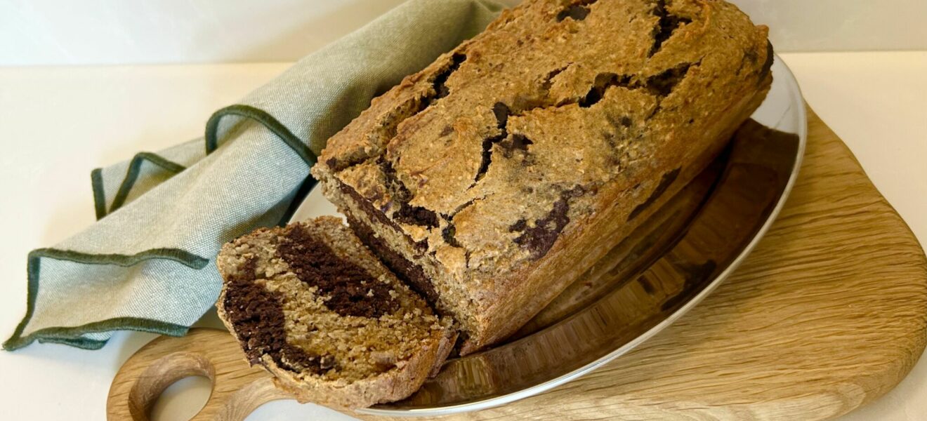 Marmorkake med banan, sjokolade og peanøtt